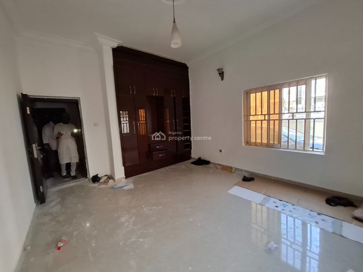 Standard 3 Bedroom with Bq, Durumi, Abuja, Flat / Apartment for Rent