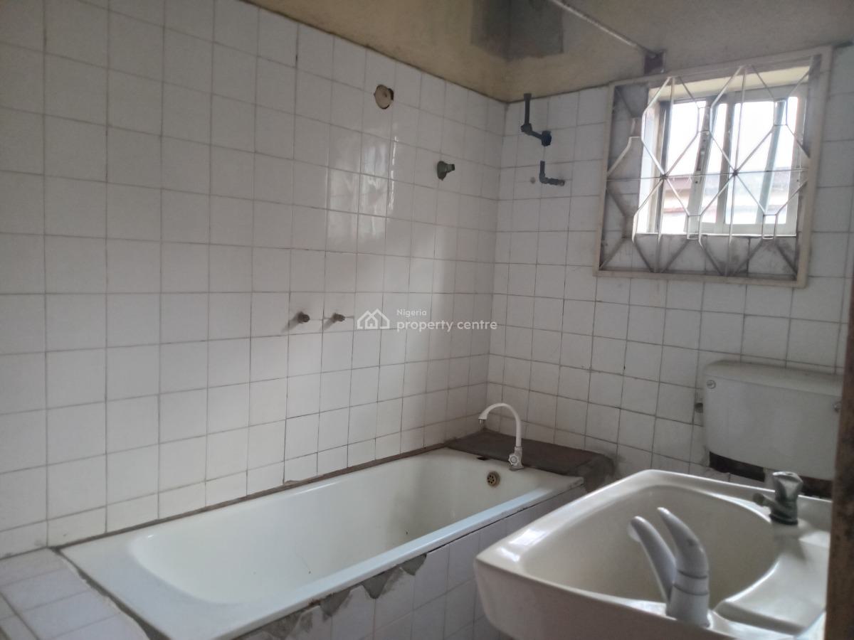 Standard Four (4) Bedroom Bungalow with 3 Rooms Bq, Woji, Port Harcourt, Rivers, Detached Bungalow for Sale