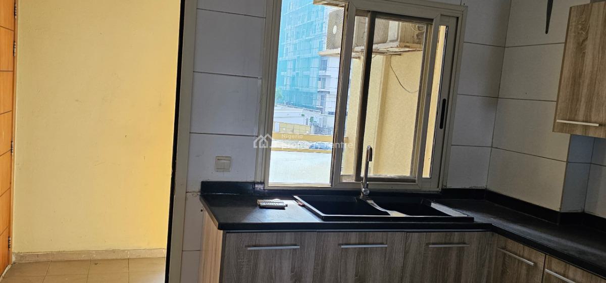 3 Bedroom with a Bq., Banana Island, Ikoyi, Lagos, Flat / Apartment for Rent
