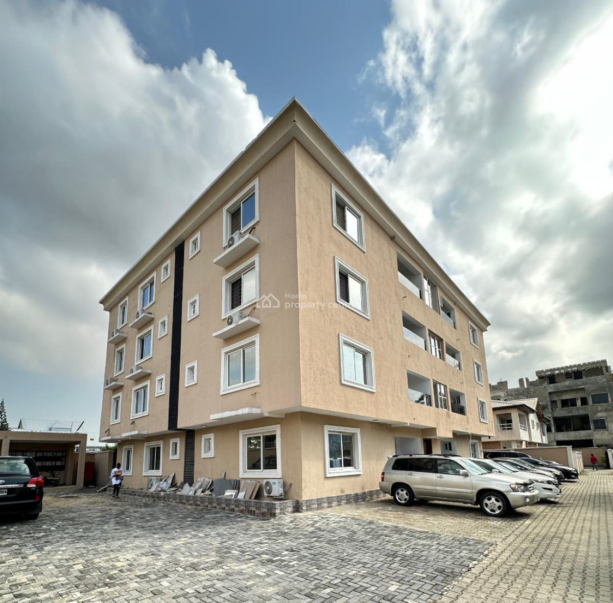Standard Luxury Spacious 3 Bedroom Apartment, Lekki Phase 1, Lekki, Lagos, Flat / Apartment for Sale