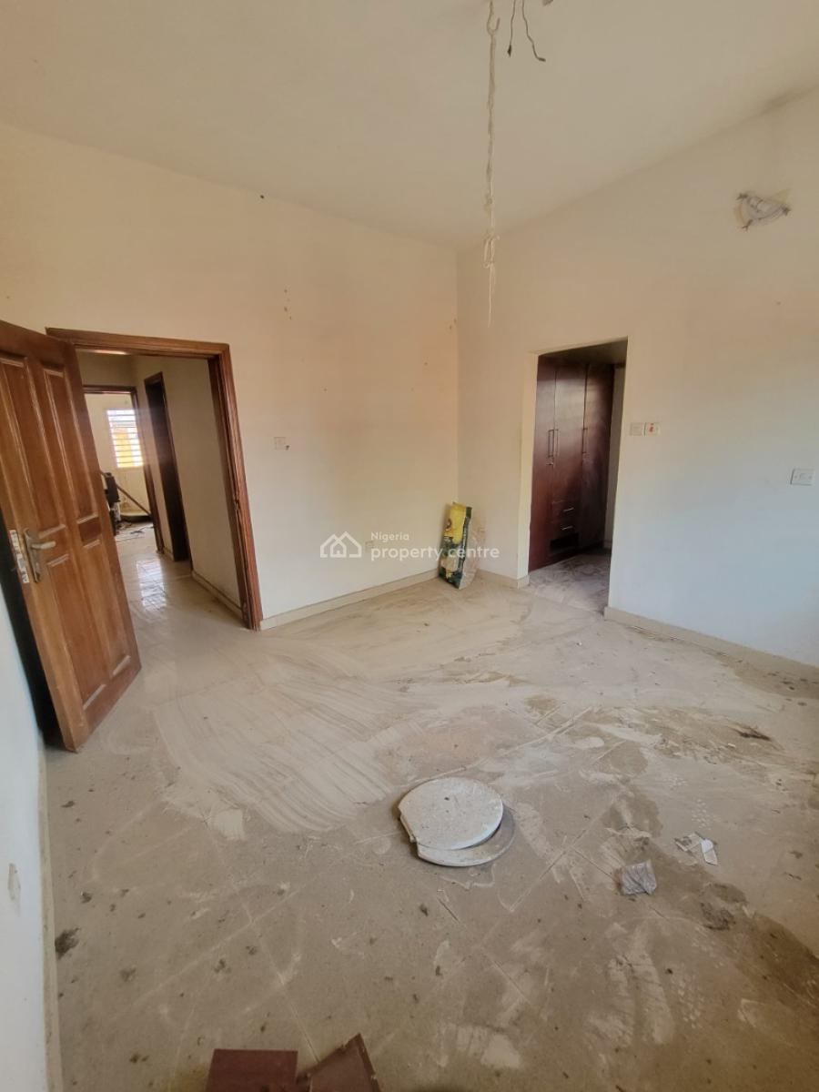Spacious and Sharp 3 Bedroom Apartment, Silver Point Estate, Badore, Ajah, Lagos, Flat / Apartment for Rent