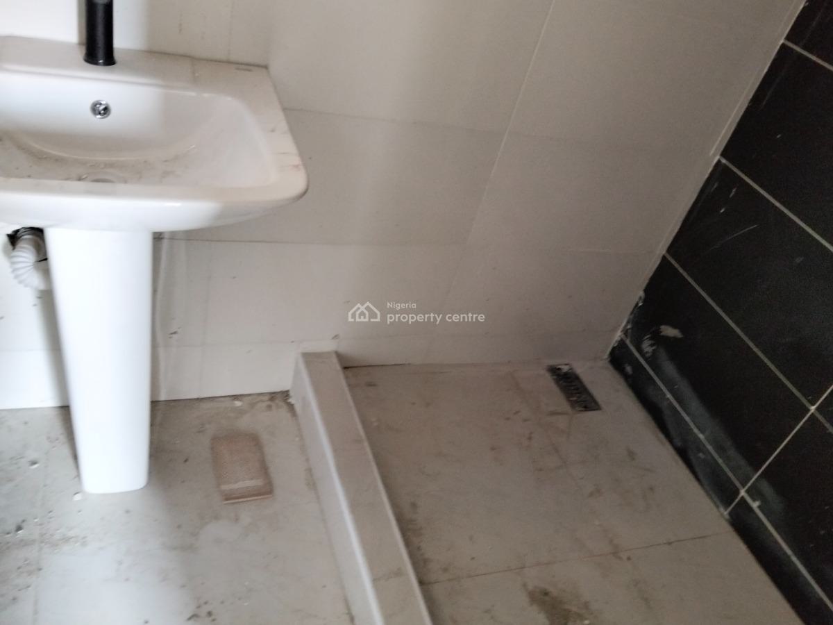 Two Bedroom Flat, Lekki, Lagos, Flat / Apartment for Sale