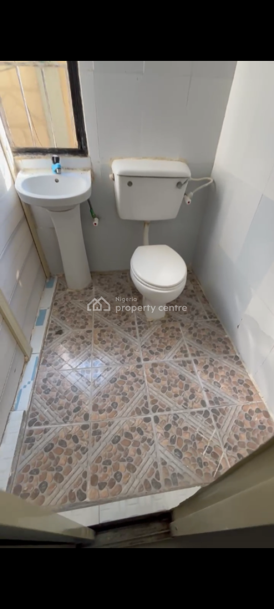 Beautiful Self Contained, Osapa, Lekki, Lagos, Flat / Apartment for Rent