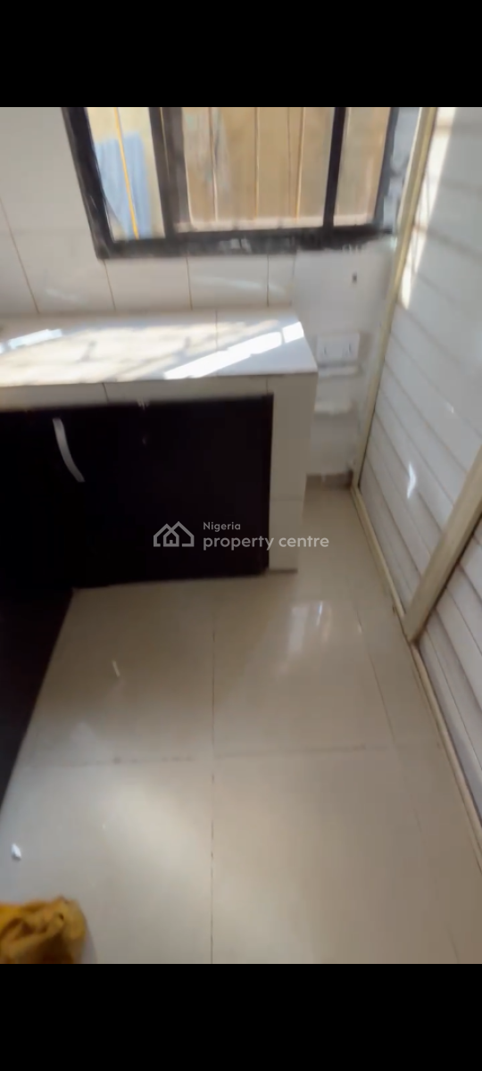 Beautiful Self Contained, Osapa, Lekki, Lagos, Flat / Apartment for Rent