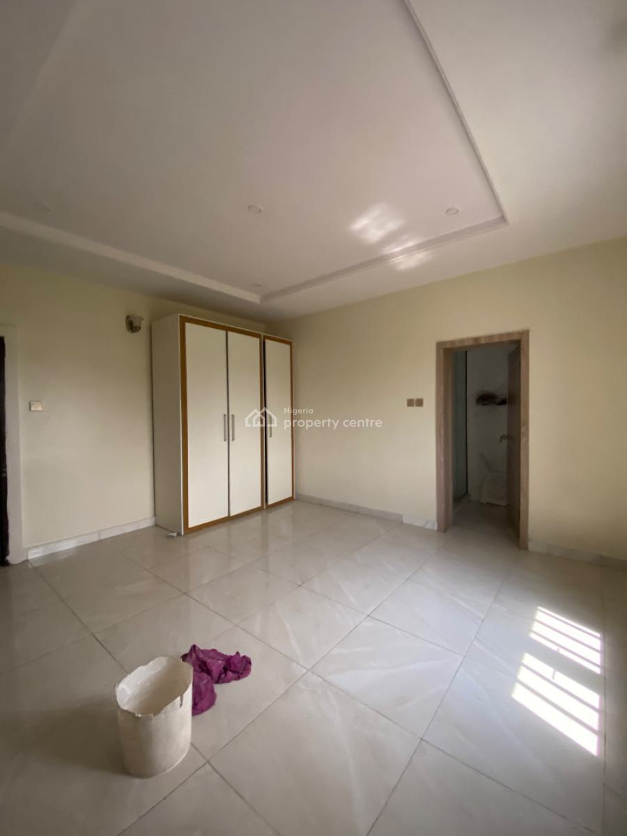 Luxury 3bed with 24hrs Light,security in a Secured Est, an Estate Inside Lekki Scheme 2 Abraham Adesanya, Ajah, Lagos, Flat / Apartment for Rent