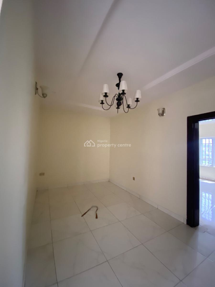 Luxury 3bed with 24hrs Light,security in a Secured Est, an Estate Inside Lekki Scheme 2 Abraham Adesanya, Ajah, Lagos, Flat / Apartment for Rent
