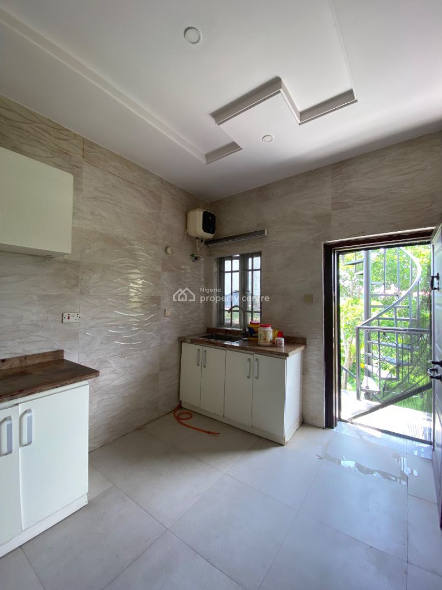 Luxury 3bed with 24hrs Light,security in a Secured Est, an Estate Inside Lekki Scheme 2 Abraham Adesanya, Ajah, Lagos, Flat / Apartment for Rent