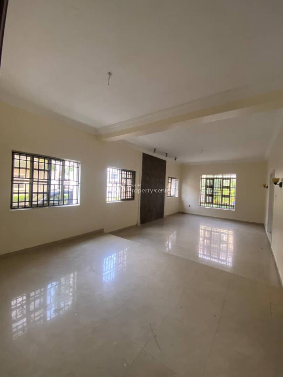 Newly Renovated 4bedroom Detached House + Bq, Lekki Phase 1, Lekki, Lagos, Flat / Apartment for Rent
