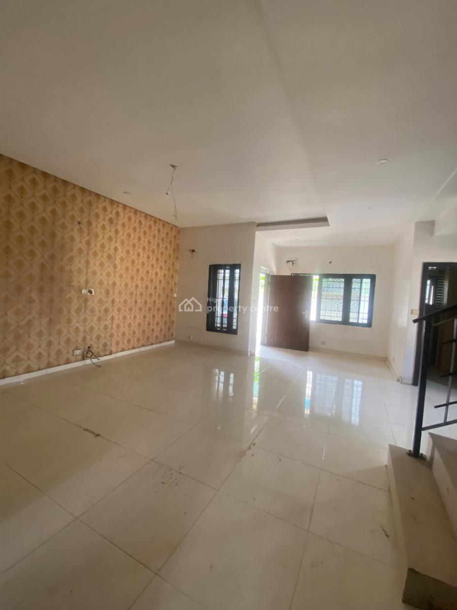 Luxury 3bed Duplex in a Nice Environment with Constant Ligh, Ilaje Mobile Road, Before Ajah Bridge, Lekki, Lagos, Terraced Duplex for Rent
