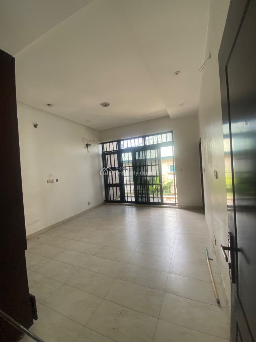 Luxury 3bed Duplex in a Nice Environment with Constant Ligh, Ilaje Mobile Road, Before Ajah Bridge, Lekki, Lagos, Terraced Duplex for Rent
