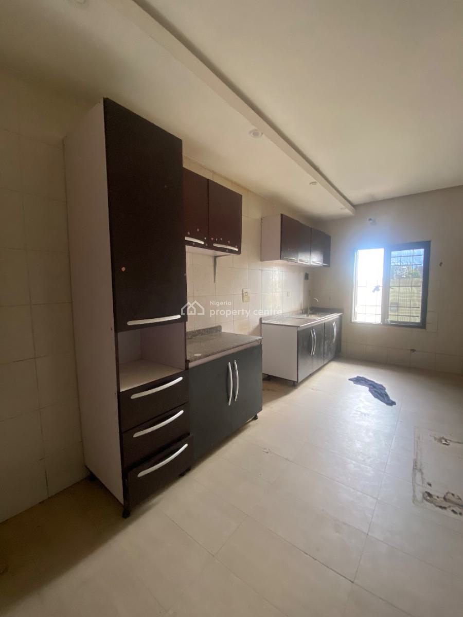 Luxury 3bed Duplex in a Nice Environment with Constant Ligh, Ilaje Mobile Road, Before Ajah Bridge, Lekki, Lagos, Terraced Duplex for Rent