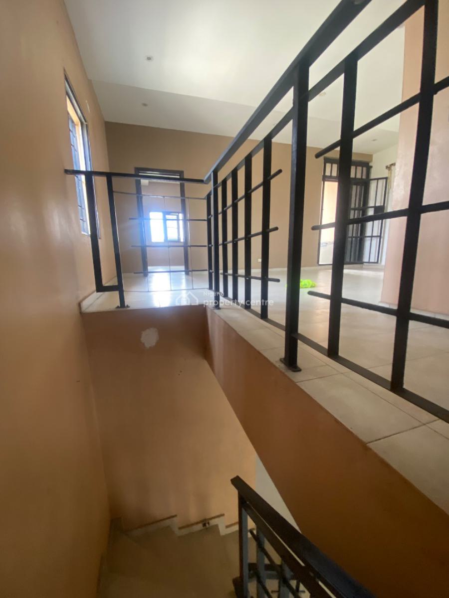 Luxury 3bed Duplex in a Nice Environment with Constant Ligh, Ilaje Mobile Road, Before Ajah Bridge, Lekki, Lagos, Terraced Duplex for Rent