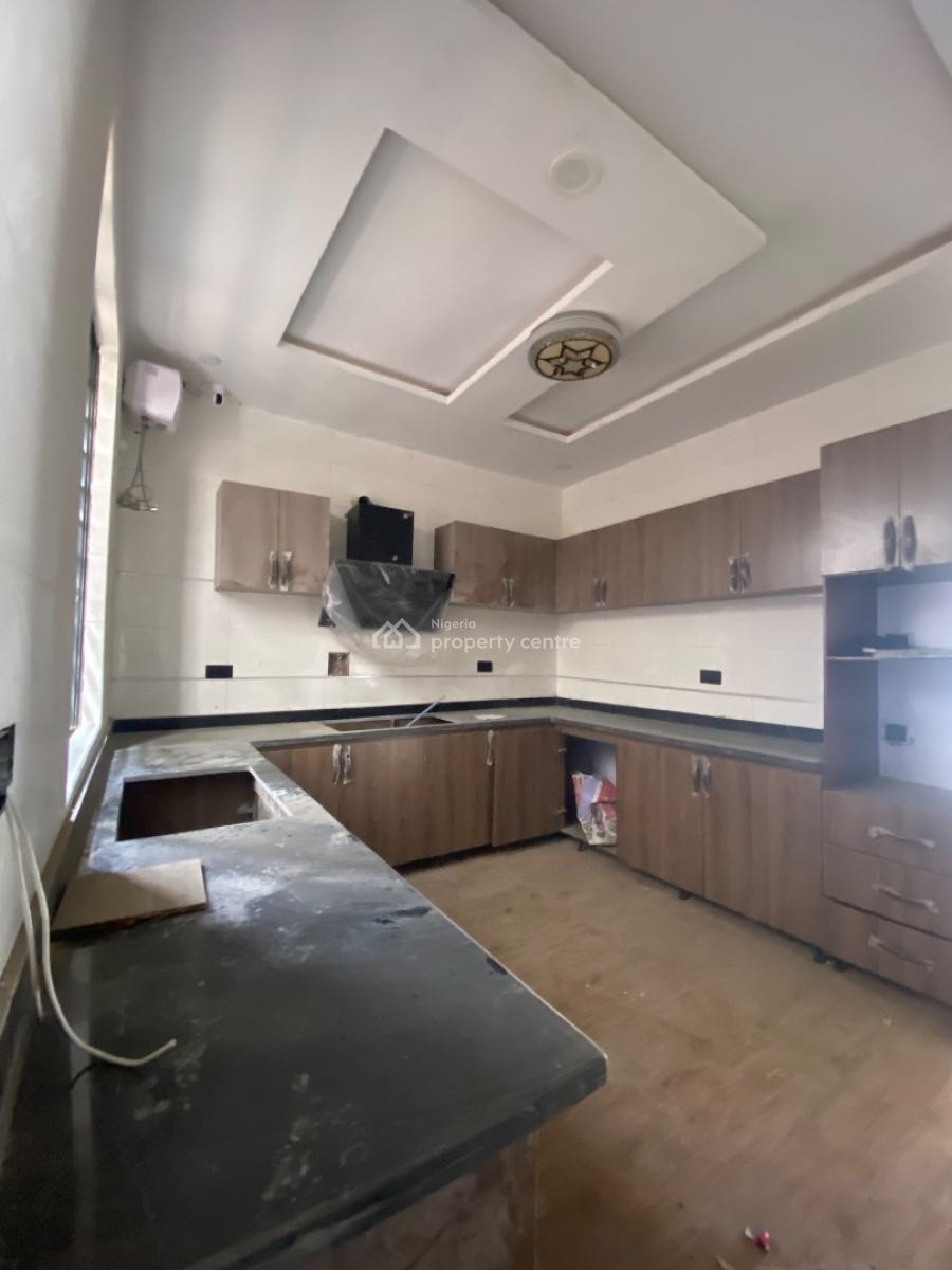 Luxury 3bed Wt Bq in a Very Secured Estate with Clean Water, Light, Ikota Estate, Beside Lekki County, Lekki, Lagos, Terraced Duplex for Sale