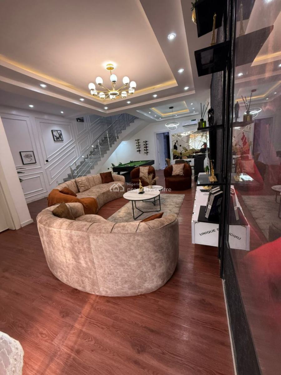 4 Beoom Seaview Apartment with Pool, Gym and Snooker in Lekki Phase 1, Lekki Phase 1, Lekki, Lagos, Flat / Apartment Short Let