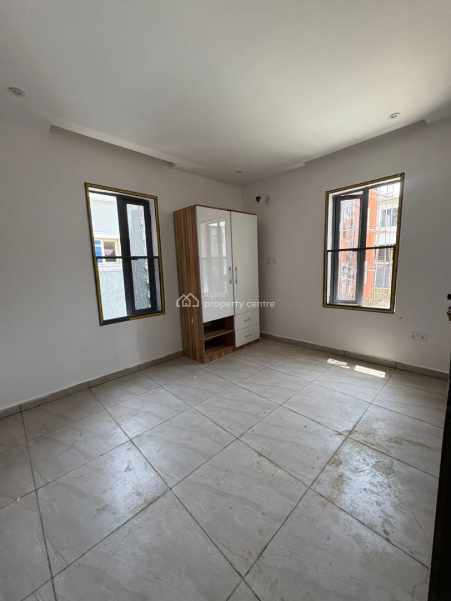 2 Bedroom Apartment, Freedom Way, Lekki, Lagos, Block of Flats for Sale