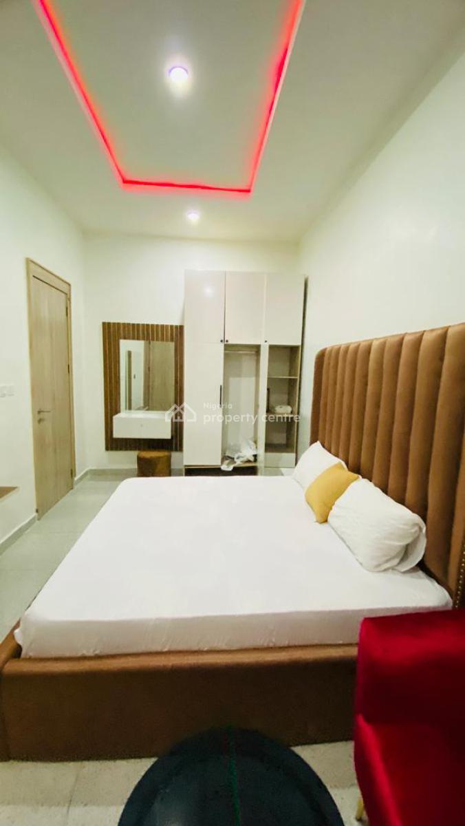 Exquisite Fully Furnished 3 Bedroom Apartment, Vgc, Lekki Phase 2, Lekki, Lagos, Flat / Apartment Short Let