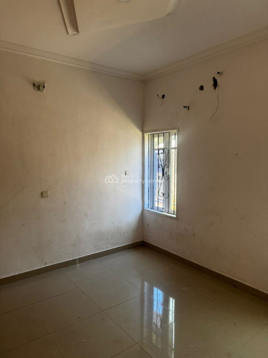 Well Maintained 3-bedroom Apartment, Ikota, Ikota, Lekki, Lagos, Flat / Apartment for Rent