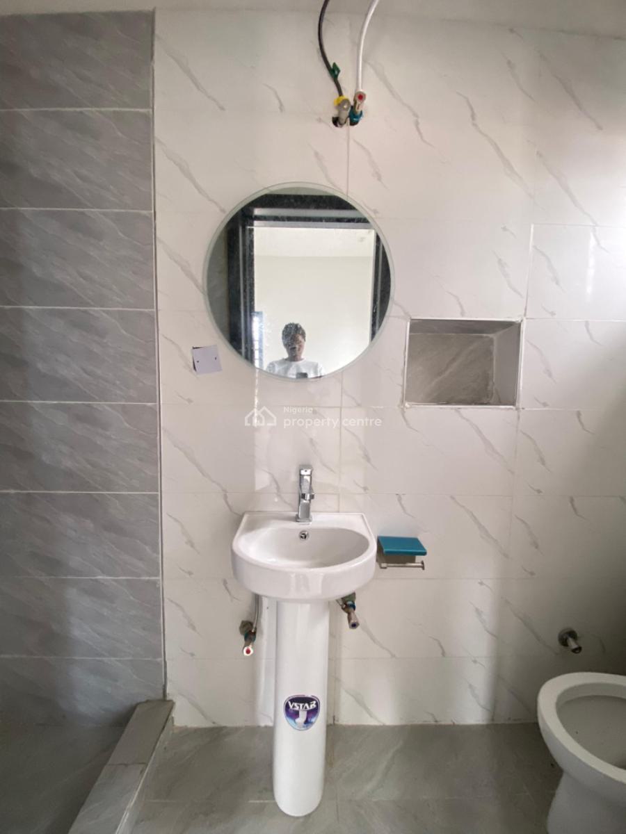 2 Bedroom Flat, Agungi, Lekki, Lagos, Flat / Apartment for Rent