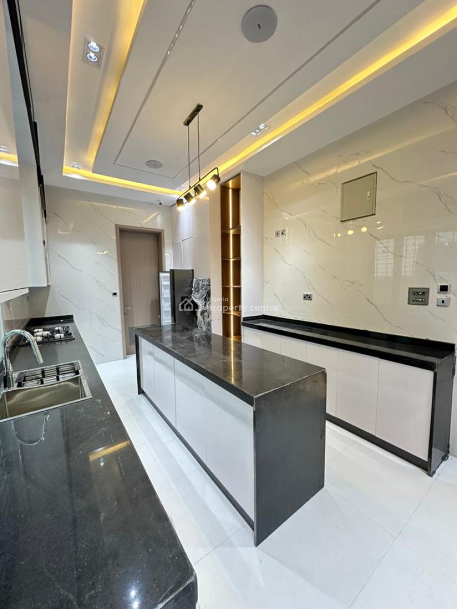 Luxurious 5 Bedroom Fully Detached with a Swimming Pool and Bq, Lekki Phase 1, Lekki, Lagos, Detached Duplex for Sale