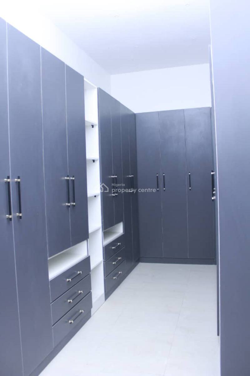 7 Bedrooms Detached Duplex Guest House with Pool, Main, Guzape District, Abuja, Detached Duplex for Sale