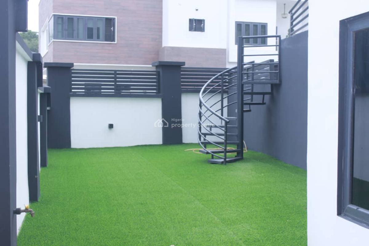 7 Bedrooms Detached Duplex Guest House with Pool, Main, Guzape District, Abuja, Detached Duplex for Sale