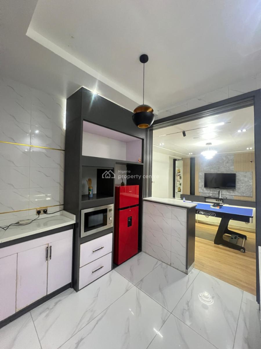 Furnished 2 Bedroom Apartment with Swimming Pool Suitable for Airbnb, Lekki Phase 1, Lekki, Lagos, Flat / Apartment for Rent