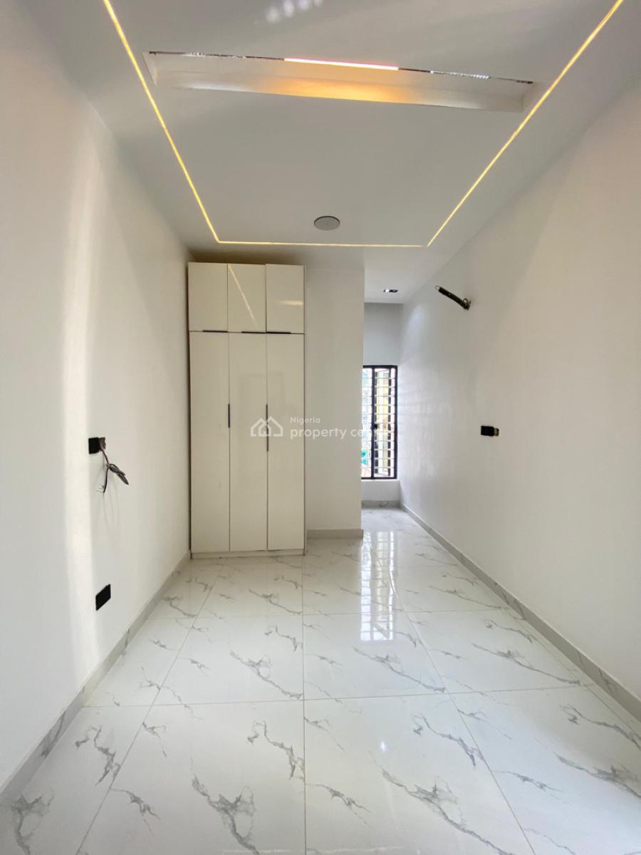 5 Bedroom Terrace Duplex with Bq and Pool, Osapa, Lekki, Lagos, Terraced Duplex for Sale