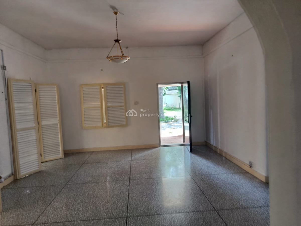 Massive and Clean 5 Bedroom Detached Duplex with 7 Rooms Boys Quarters, Ikoyi, Lagos, Detached Duplex for Rent