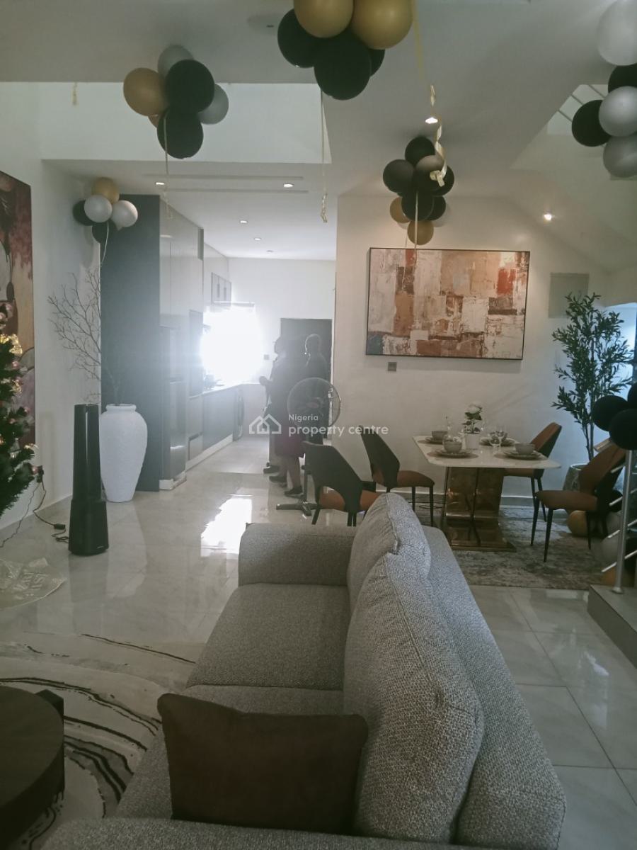 Modern 2-bed Terrace Duplex + Bq in  a Fast Developing Corridor., Lekki Epe Expressway Idera Capital Gardens Estate, Ibeju Lekki, Lagos, Flat / Apartment for Sale