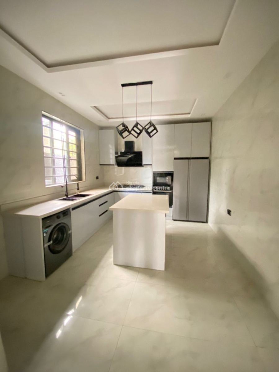 5 Bedroom Detached Duplex with Bq, Ologolo, Lekki, Lagos, Detached Duplex for Sale