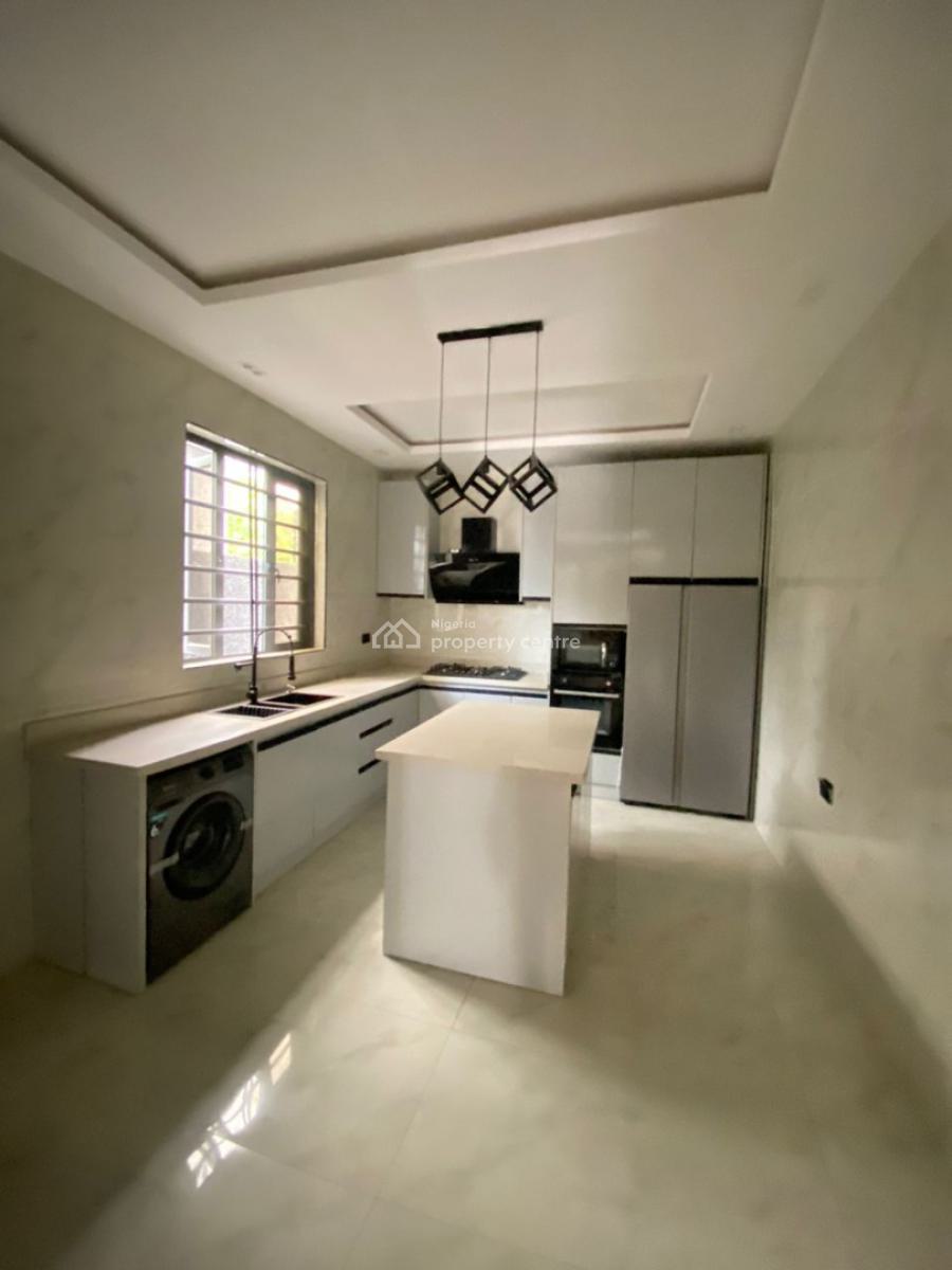 5 Bedroom Detached Duplex with Bq, Ologolo, Lekki, Lagos, Detached Duplex for Sale