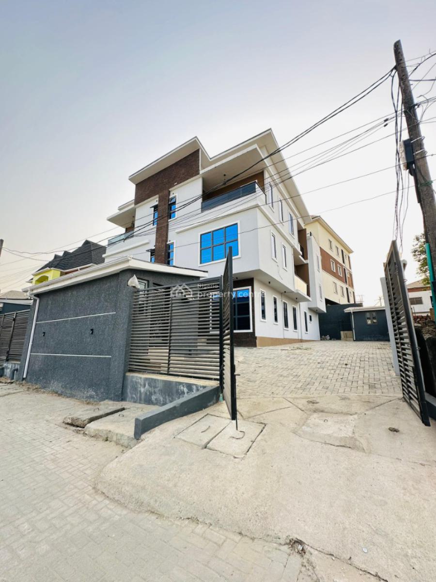 Spaciously Designed 4-bedroom Semi-detached Duplex + Bq, Discover Elegance, Comfort, and Functionality, Anthony, Maryland, Lagos, Semi-detached Duplex for Sale