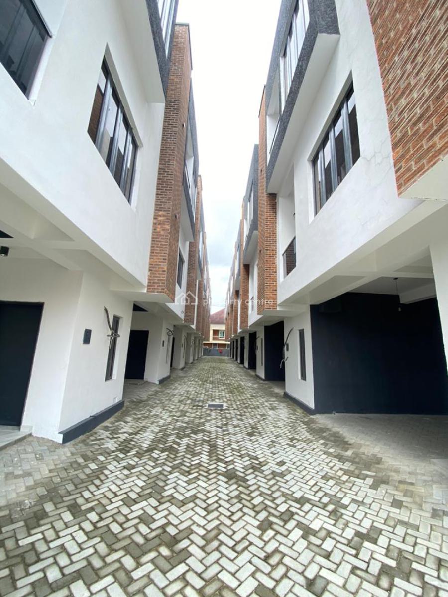 4 Bedroom Terrace Duplex, Ologolo, Lekki, Lagos, Terraced Duplex for Sale