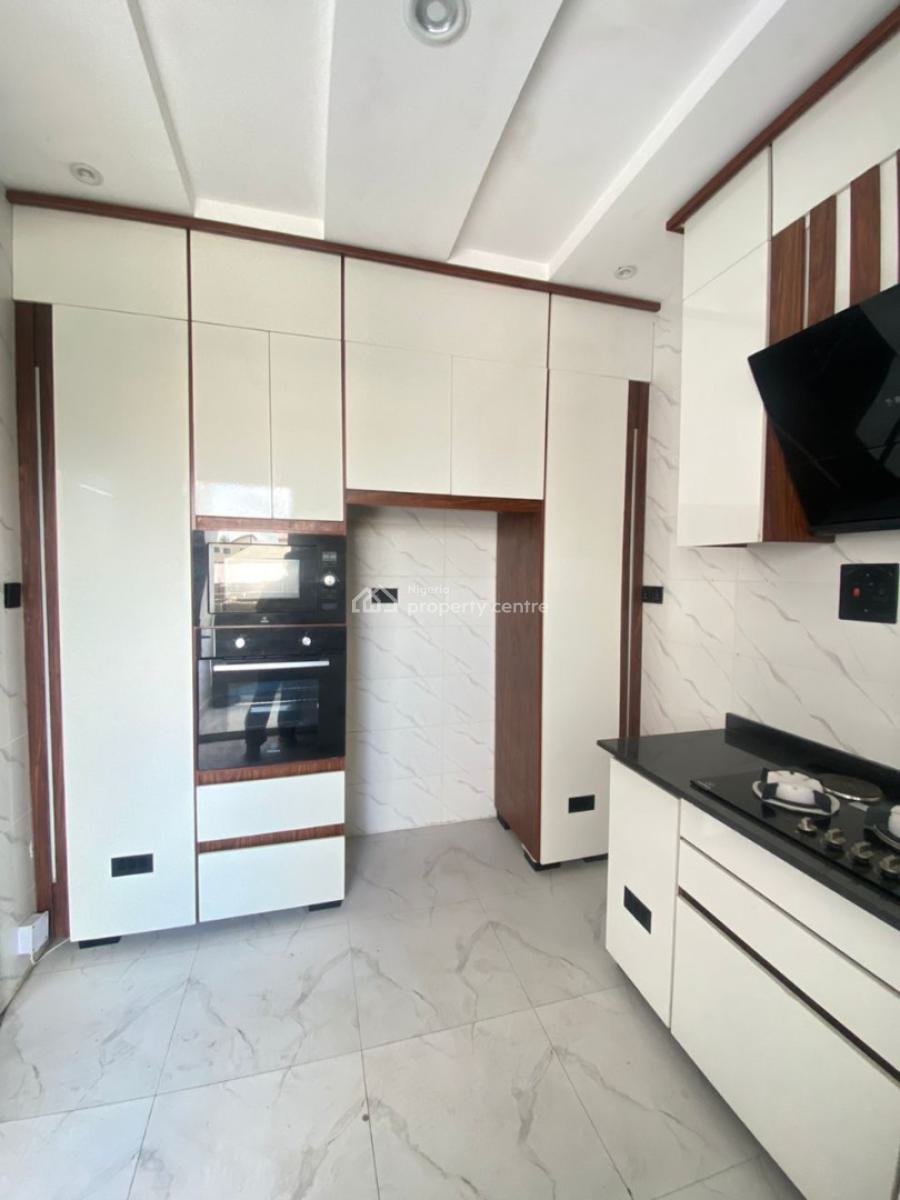 Spacious 2 Bedroom Apartment, Igbo Efon, Lekki, Lagos, Block of Flats for Sale