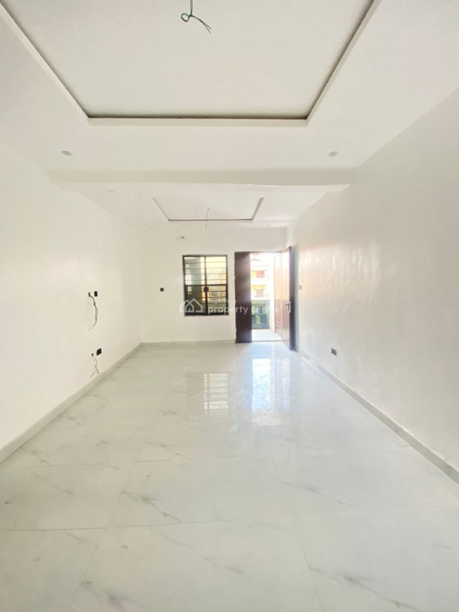 Spacious 2 Bedroom Apartment, Igbo Efon, Lekki, Lagos, Block of Flats for Sale