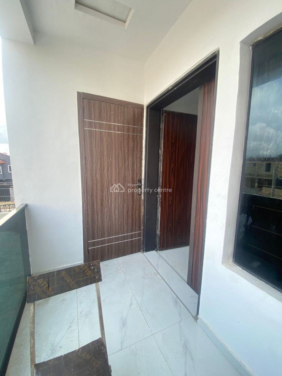 Spacious 2 Bedroom Apartment, Igbo Efon, Lekki, Lagos, Block of Flats for Sale