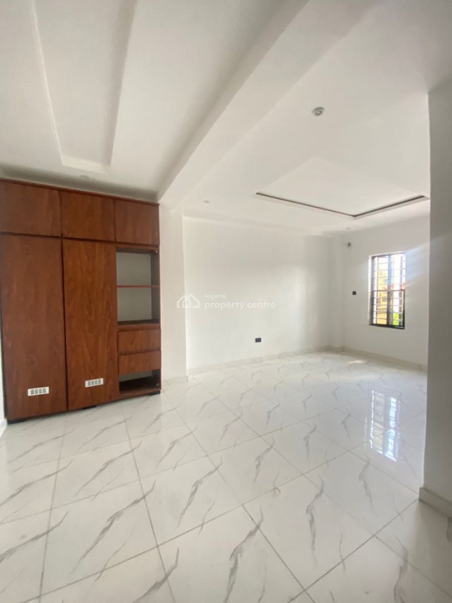 Spacious 2 Bedroom Apartment, Igbo Efon, Lekki, Lagos, Block of Flats for Sale