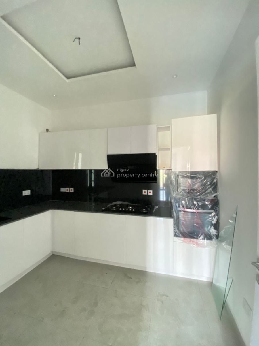 Newly Built 2 Bedroom Apartment, Ikate, Lekki, Lagos, Block of Flats for Sale