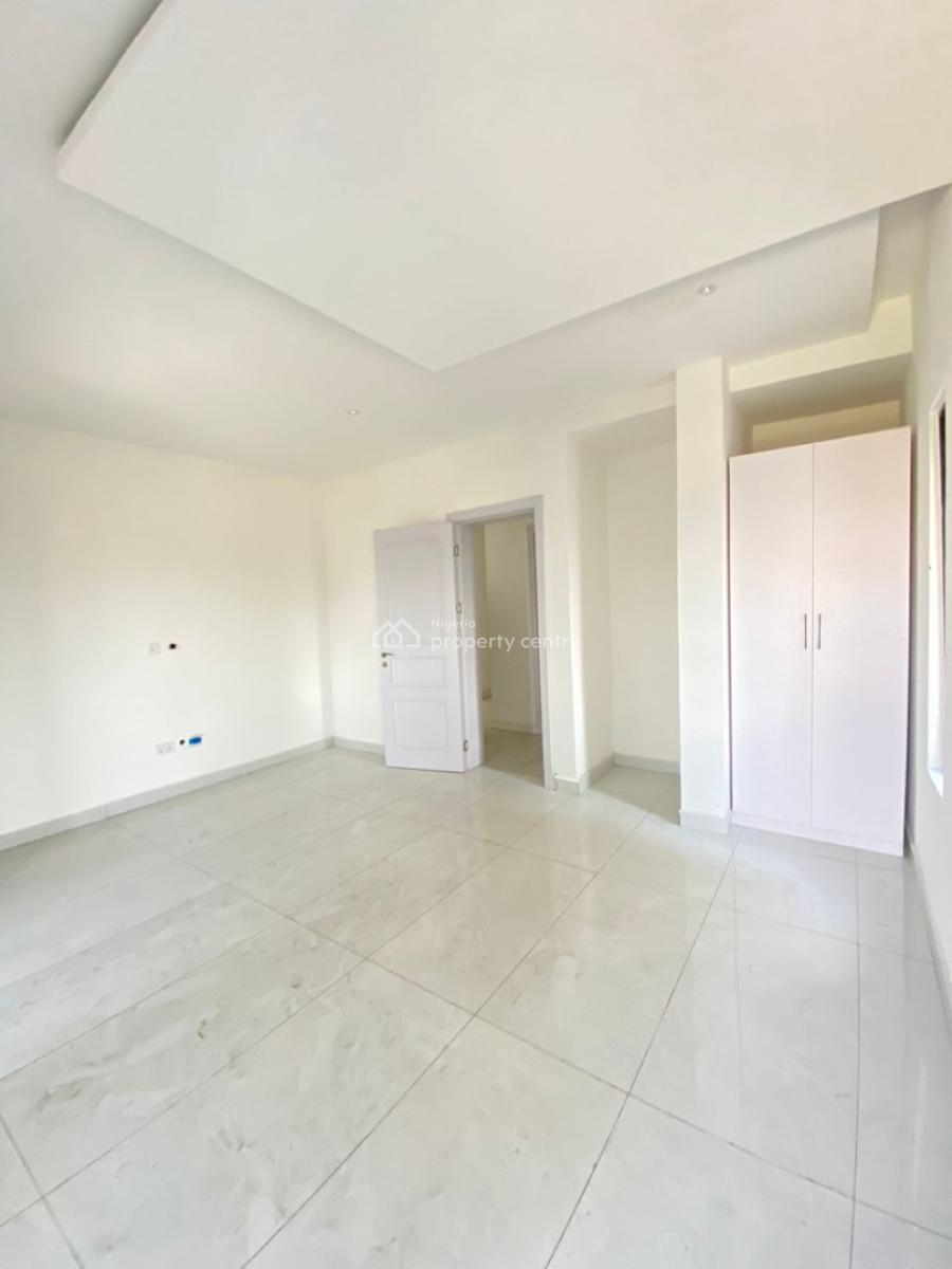 Newly Built 2 Bedroom Apartment, Ikate, Lekki, Lagos, Block of Flats for Sale