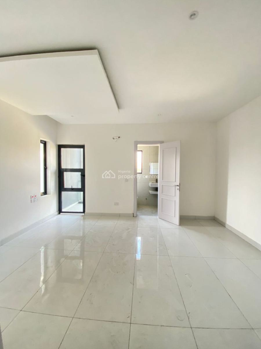 Newly Built 2 Bedroom Apartment, Ikate, Lekki, Lagos, Block of Flats for Sale