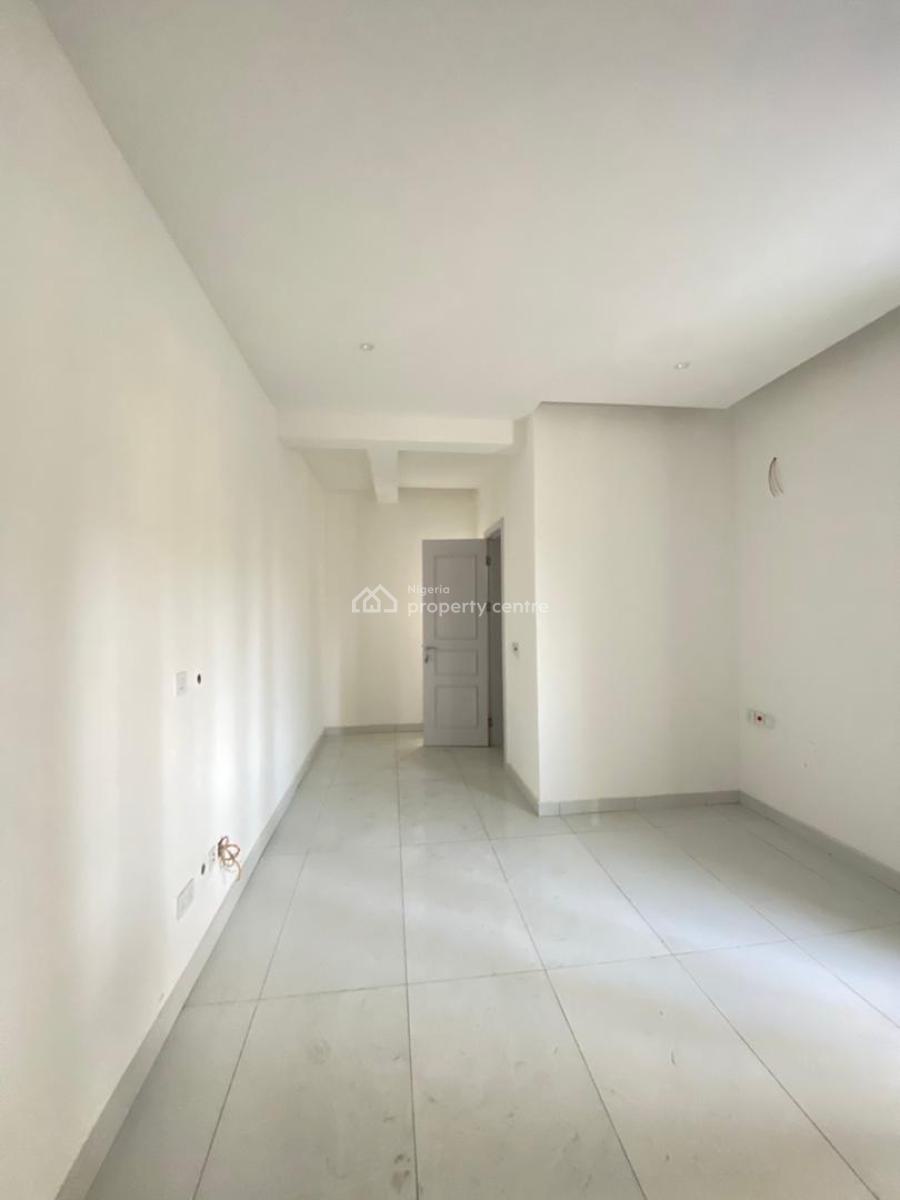 Newly Built 2 Bedroom Apartment, Ikate, Lekki, Lagos, Block of Flats for Sale