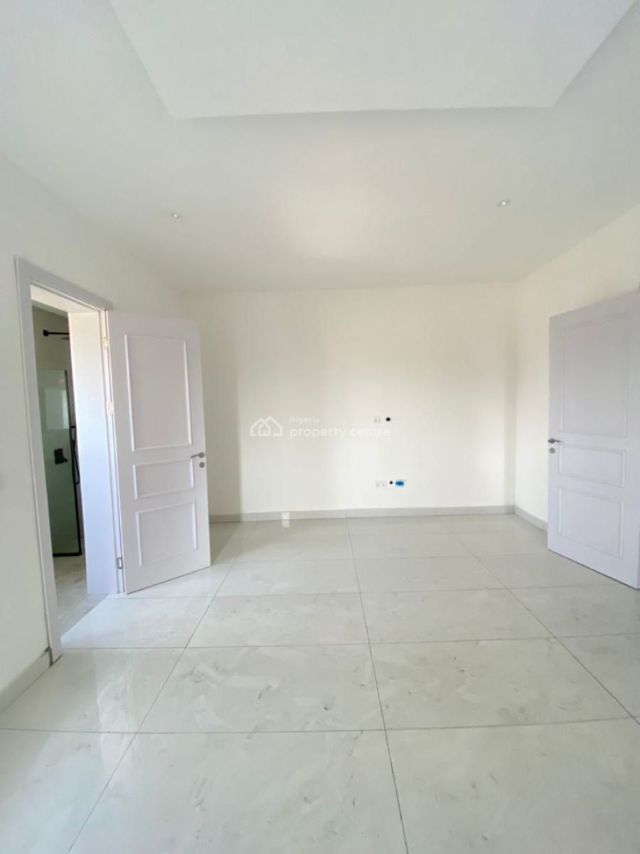 Newly Built 2 Bedroom Apartment, Ikate, Lekki, Lagos, Block of Flats for Sale