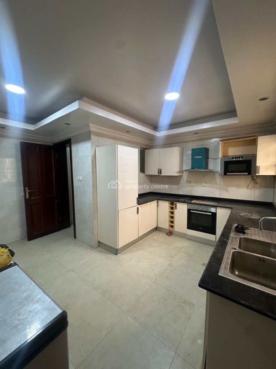 1 Bedroom Apartment, Lekki Phase 1, Lekki, Lagos, Flat / Apartment for Rent