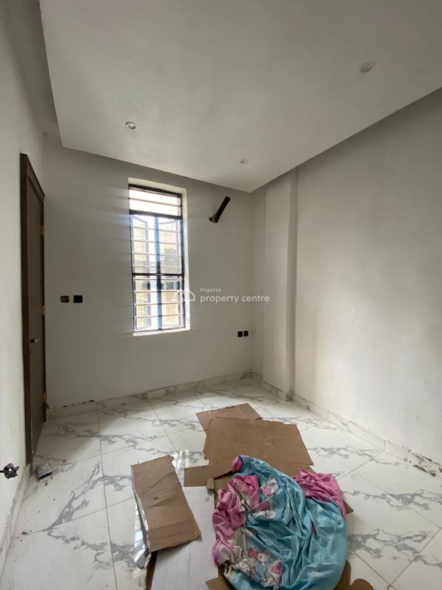 2 Bedroom Apartment with Elevator and Boys Quarters, Lekki Phase 1, Lekki, Lagos, Flat / Apartment for Sale