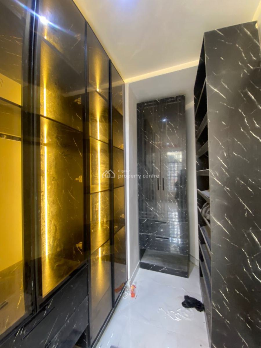 2 Bedroom Apartment with Elevator and Boys Quarters, Lekki Phase 1, Lekki, Lagos, Flat / Apartment for Sale