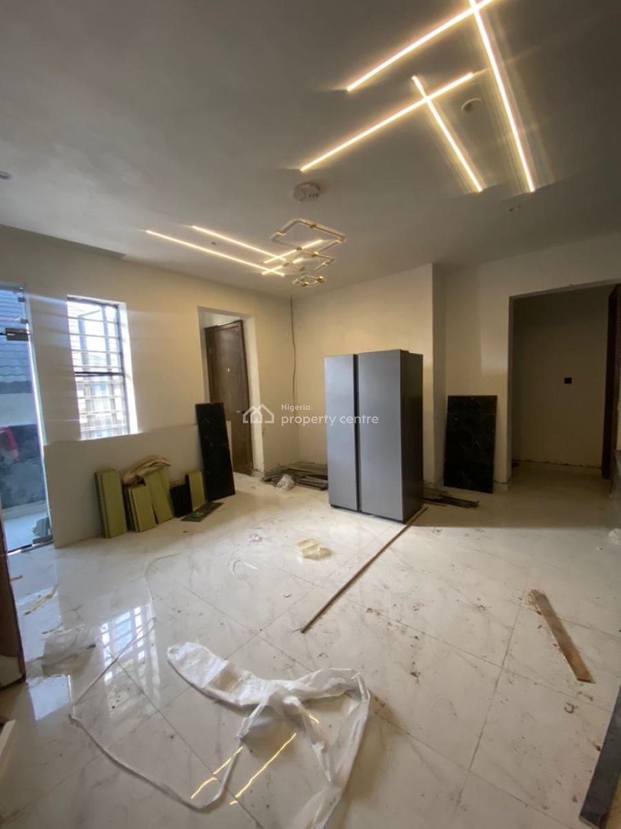 2 Bedroom Apartment with Elevator and Boys Quarters, Lekki Phase 1, Lekki, Lagos, Flat / Apartment for Sale