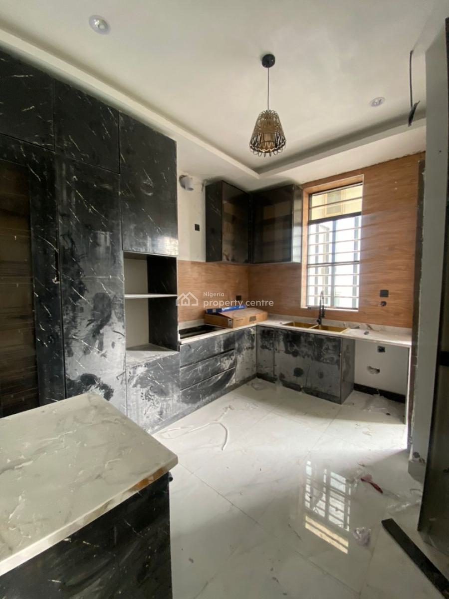 2 Bedroom Apartment with Elevator and Boys Quarters, Lekki Phase 1, Lekki, Lagos, Flat / Apartment for Sale