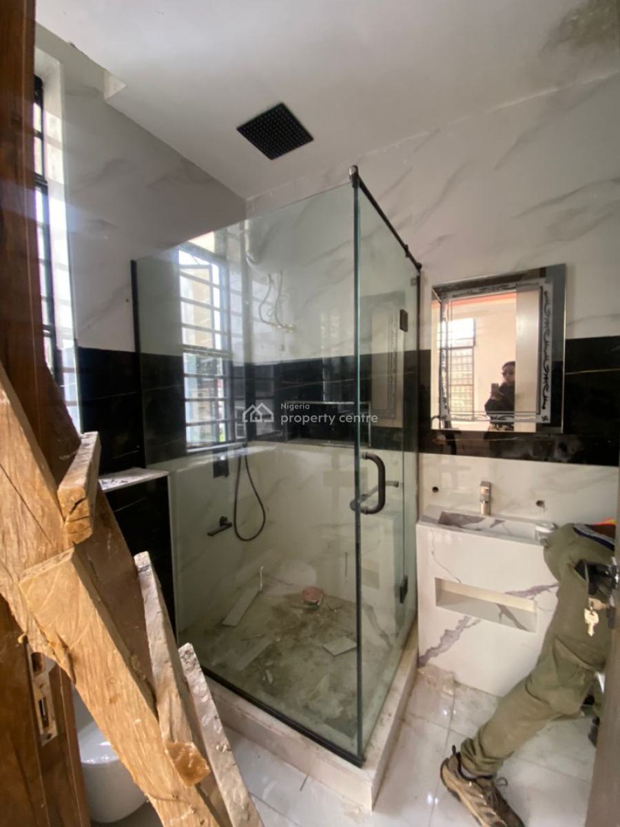 2 Bedroom Apartment with Elevator and Boys Quarters, Lekki Phase 1, Lekki, Lagos, Flat / Apartment for Sale