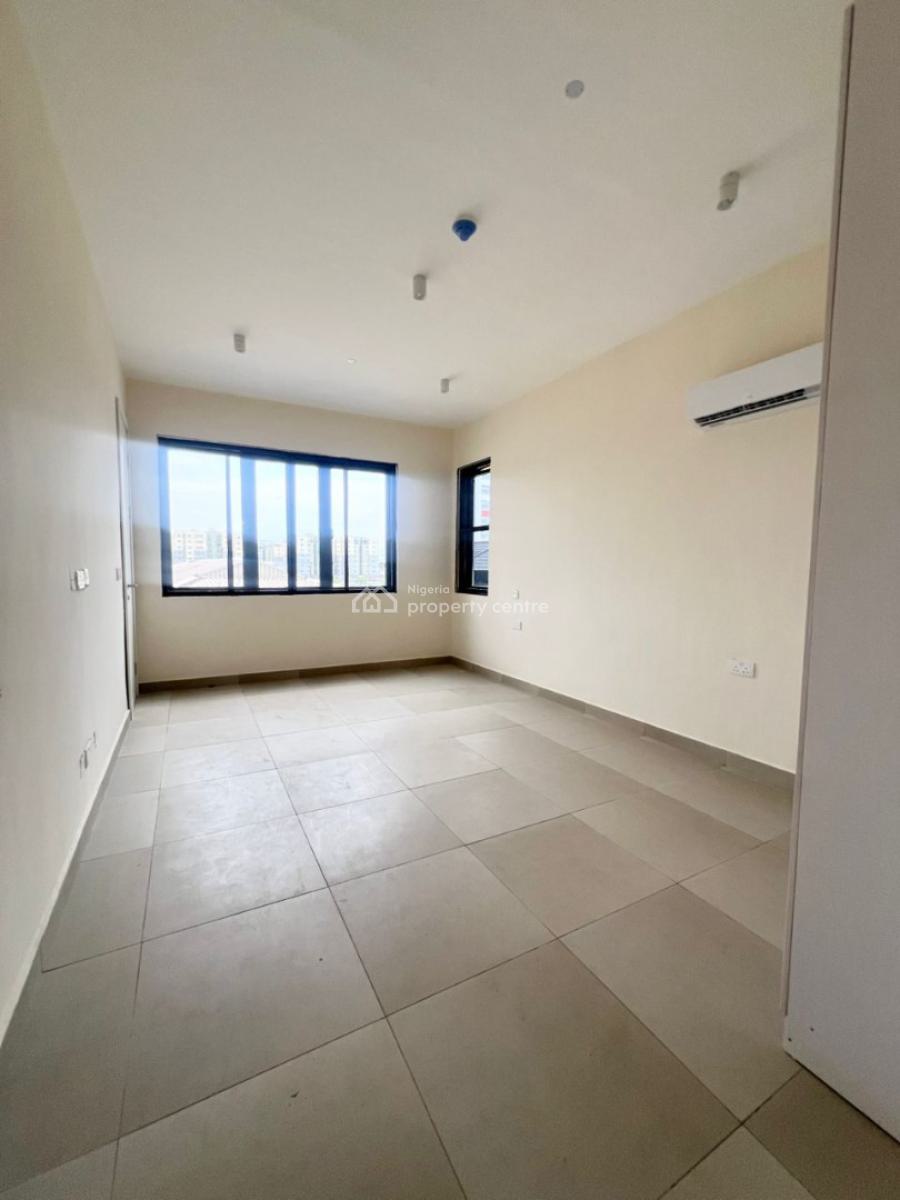 3 Bedroom Apartment with Gym, Swimming Pool and Elevator, Lekki Phase 1, Lekki, Lagos, Flat / Apartment for Sale
