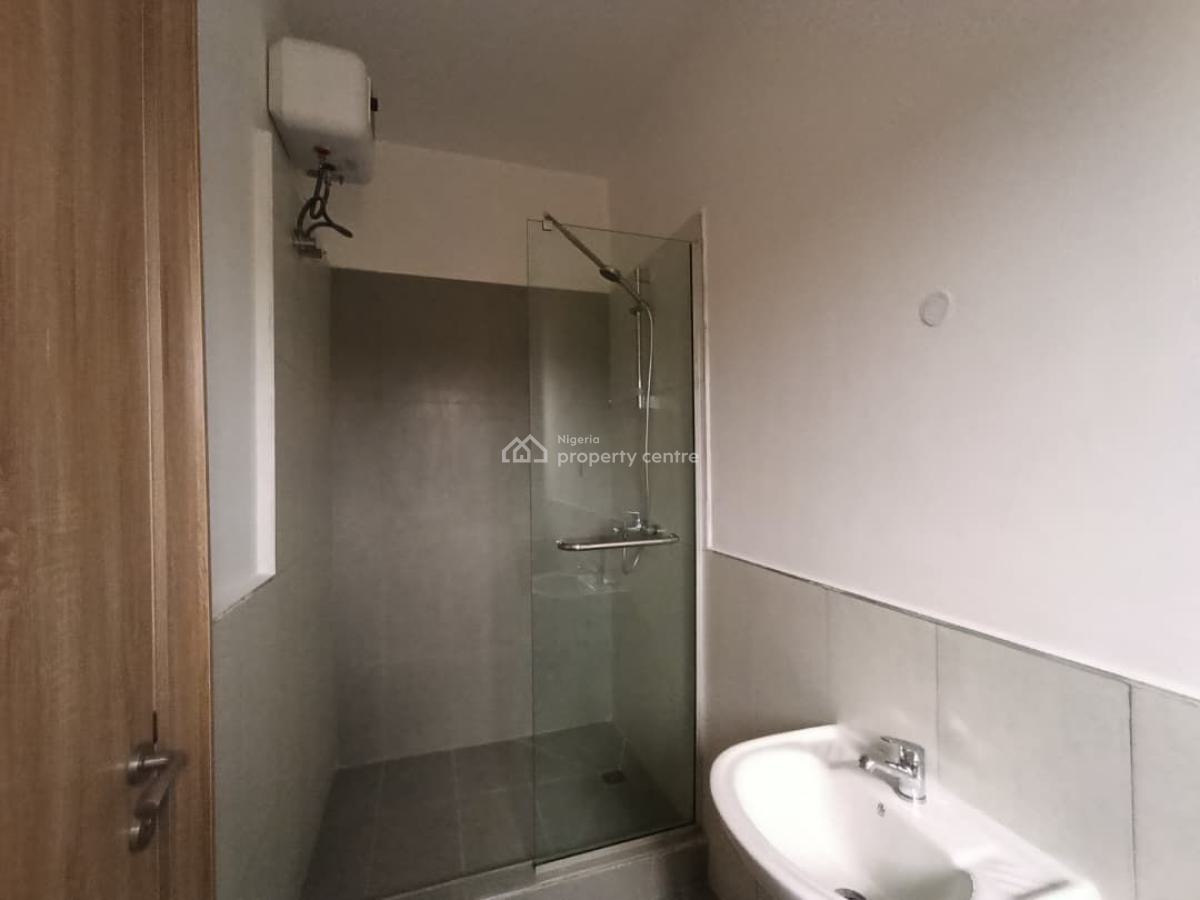 2 Bedroom Apartment with Boys Quarters, Elevator, Gym & Swimming Pool, Lekki Phase 1, Lekki, Lagos, Flat / Apartment for Sale